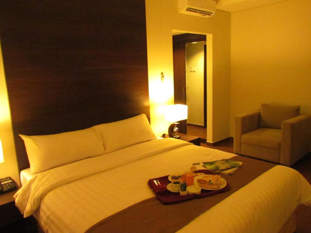 Padjadjaran Hotel Bogor Phòng bức ảnh