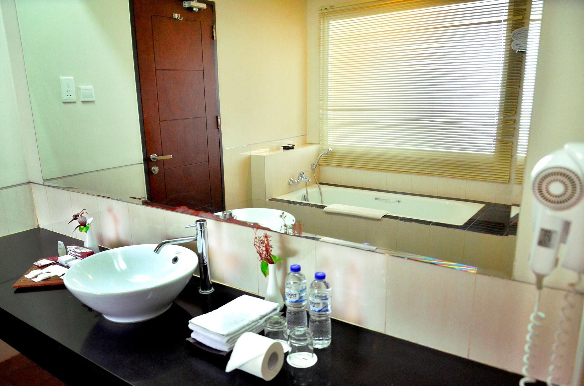 Padjadjaran Hotel Bogor Ngoại thất bức ảnh
