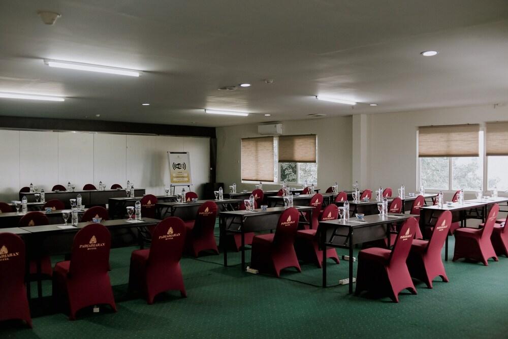 Padjadjaran Hotel Bogor Ngoại thất bức ảnh