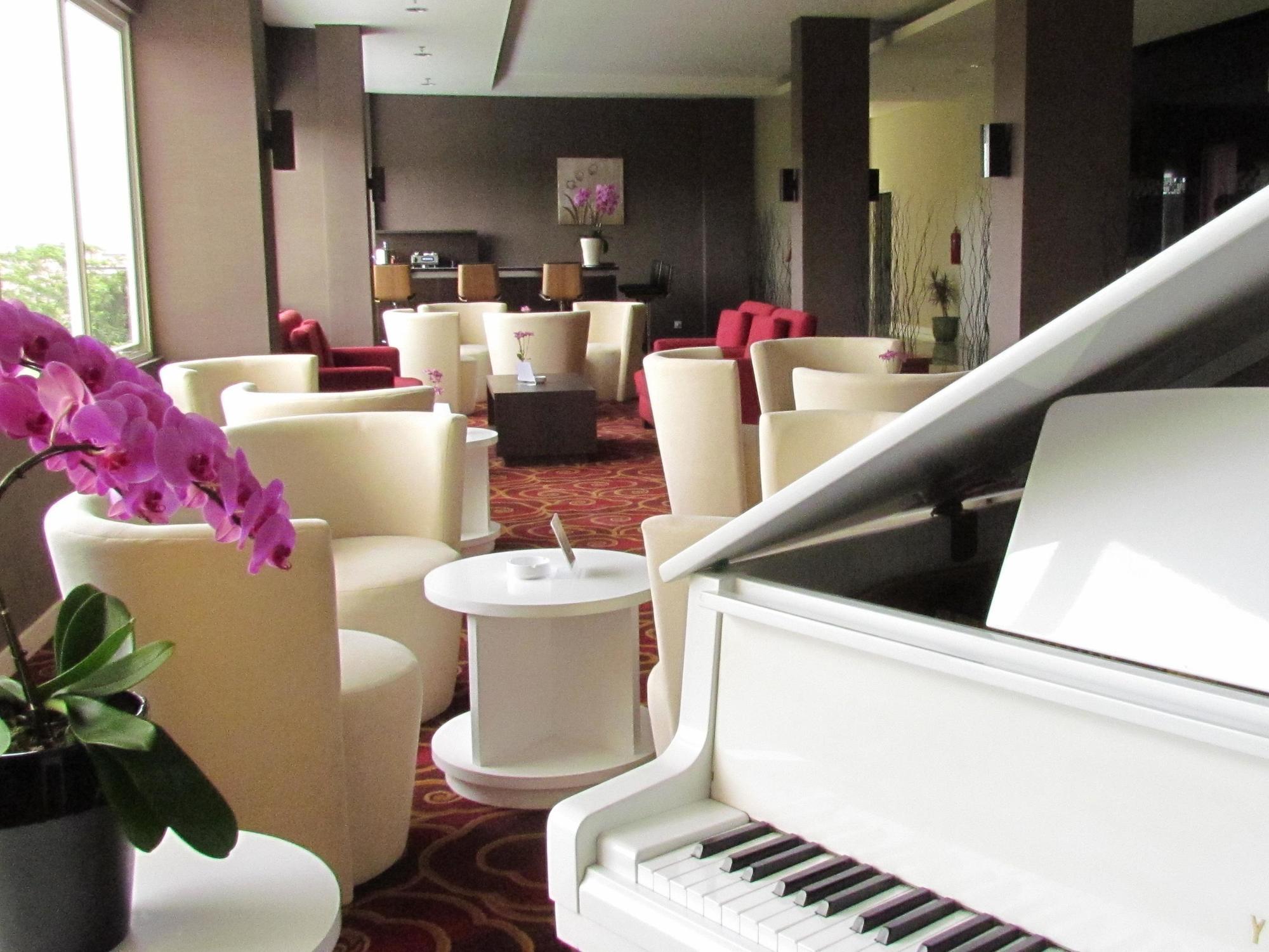 Padjadjaran Hotel Bogor Ngoại thất bức ảnh