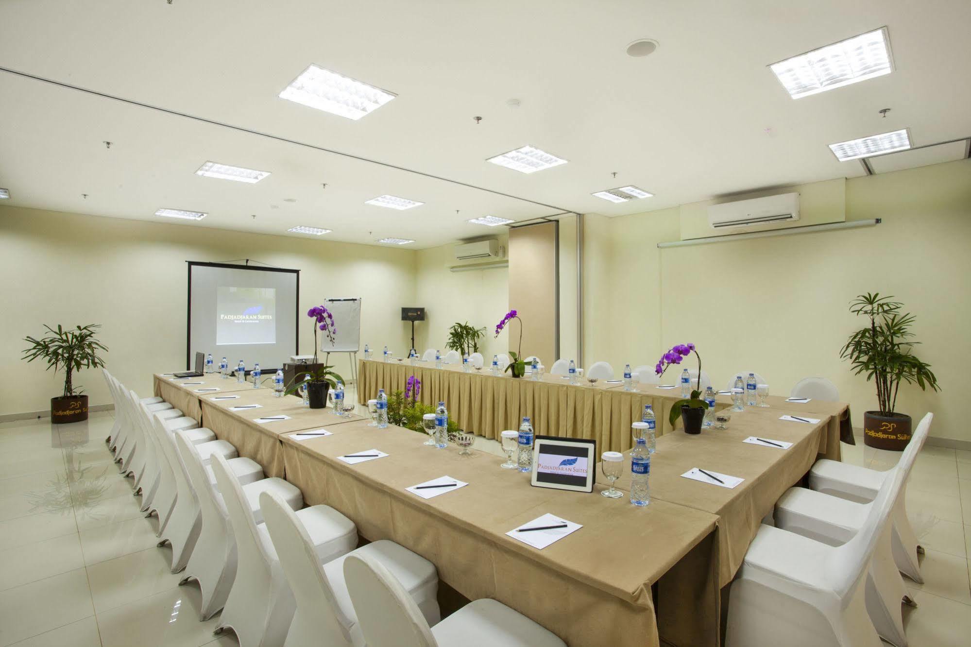 Padjadjaran Hotel Bogor Ngoại thất bức ảnh